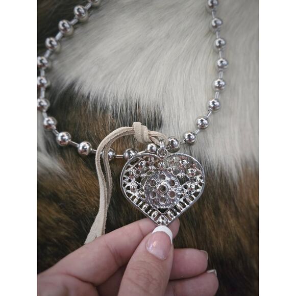 Heart Rhinestone Necklace - Picture 3 of 3